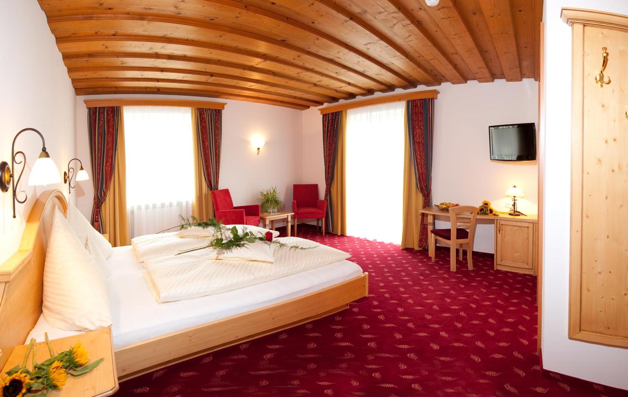 Fruehstueckshotel Birkenhof Rauris Rom bilde