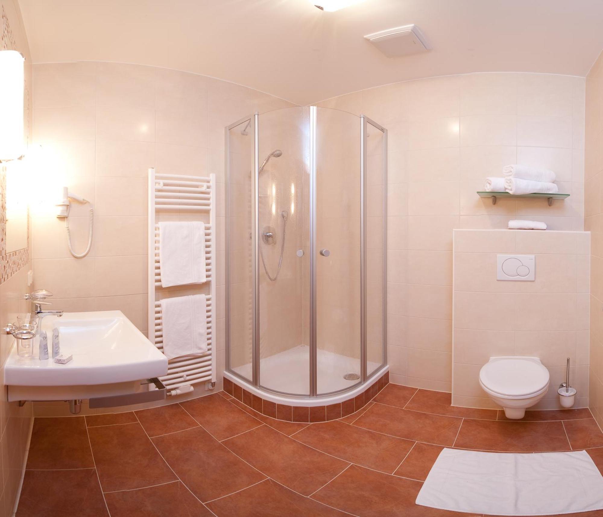Fruehstueckshotel Birkenhof Rauris Rom bilde